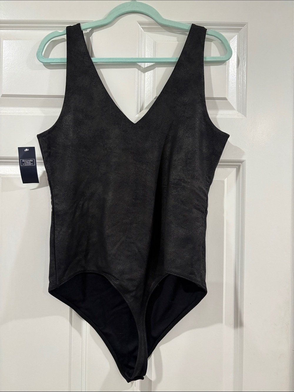 Abercrombie & Fitch Black women’s soft a & f collection